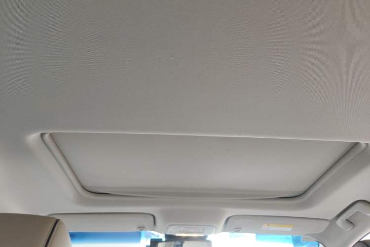 Used Buick GL8 2021 Land Cruiser Executive Class 652T Luxury Model
