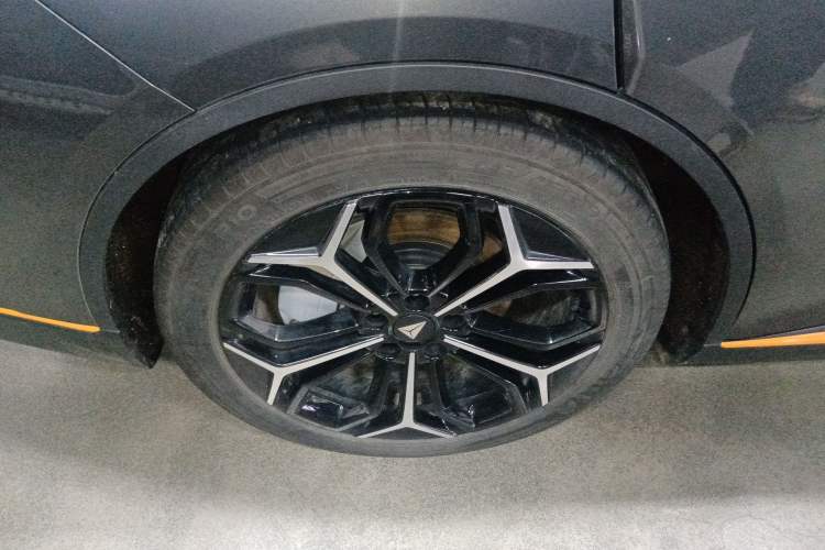 Used Deepal SL03 2025 Extended-Range Sporty Version
