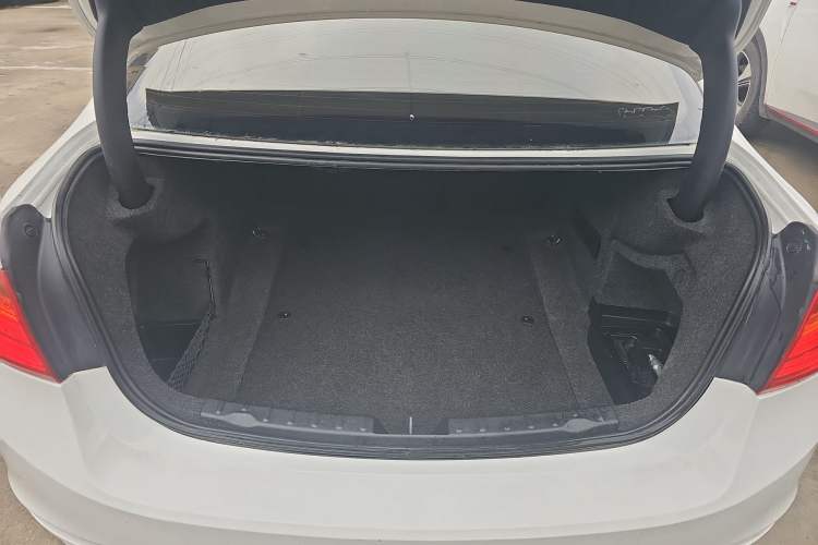 TDK.VehicleDetails.img