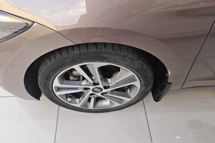 Used Hyundai Elantra 2016 1.6L Automatic ZhiXuan – Elite Version
