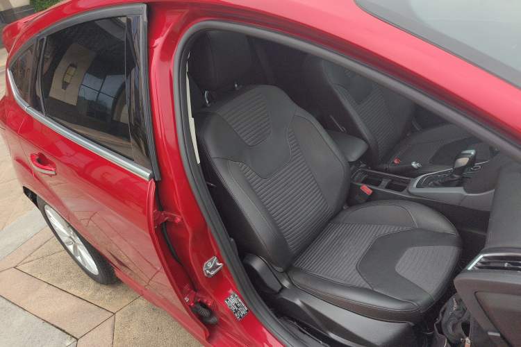 Used Ford Focus 2015 Hatchback EcoBoost 180 Automatic Sport Model