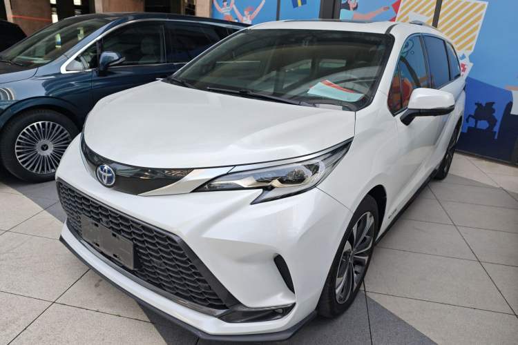 Used Toyota Granvia 2022 2.5L Hybrid Flagship Edition