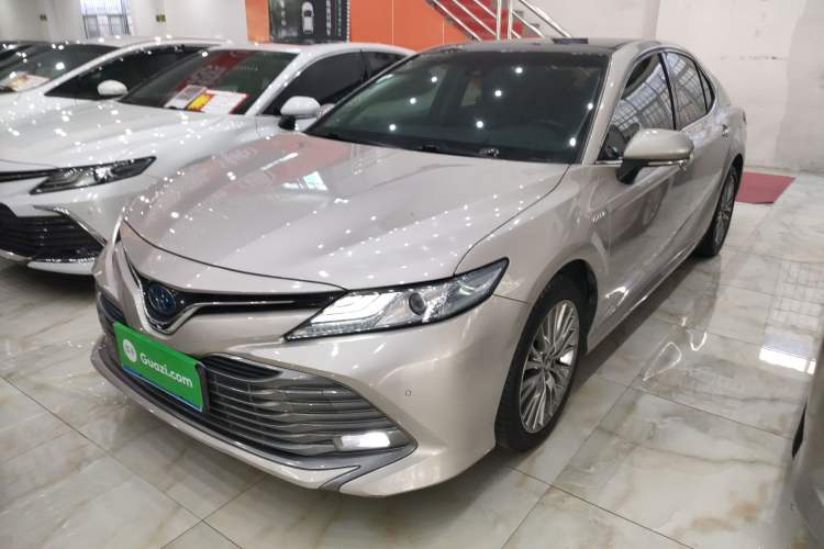Used Toyota Camry 2019 Dual-Engine 2.5 HG Luxury Edition China VI Standard
