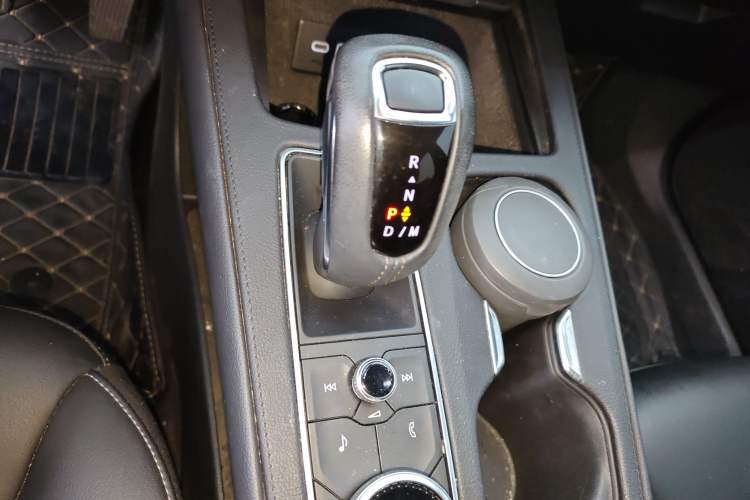 Used Cadillac XT4 2018 28T Two-Wheel Drive Tech Version
