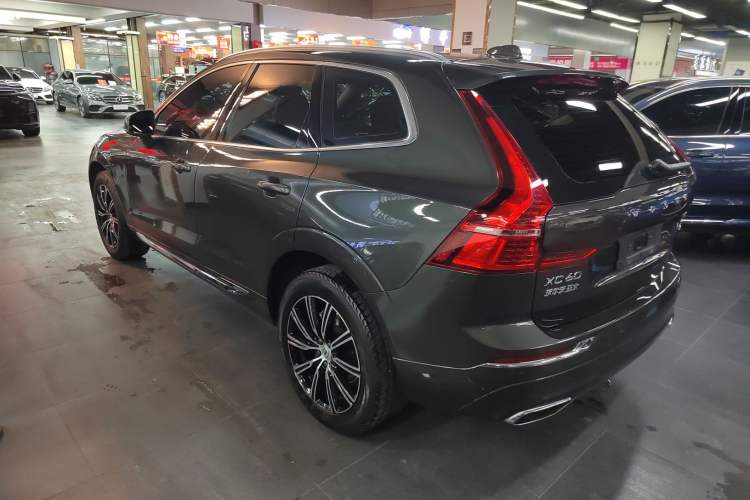 Used Volvo XC60 2021 T5 4x4 Smart Luxury Edition