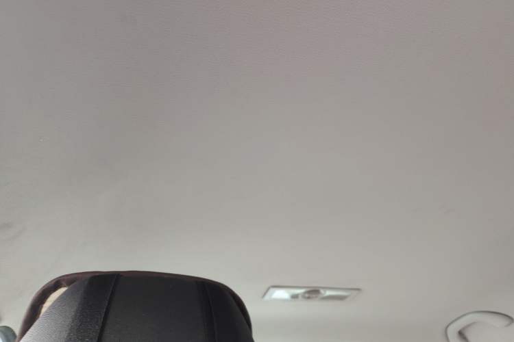 Used Volkswagen Lavida 2013 Revised Classic 1.6L Manual Fashion Edition