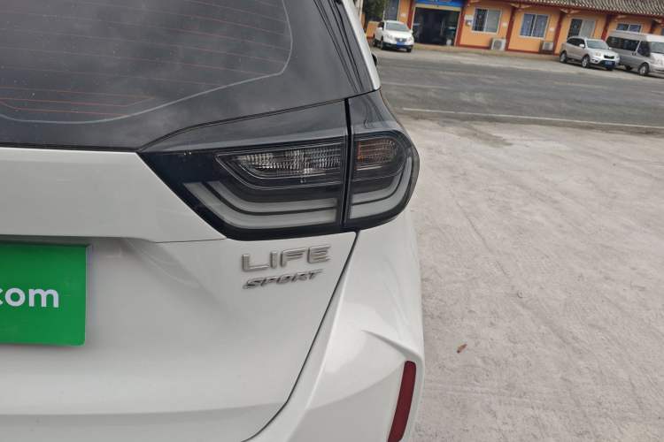 Used Honda LIFE 2021 1.5L CVT SPORT Heartbeat Edition
