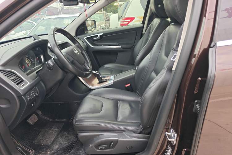 Used Volvo XC60 2017 T5 Smart Upgrade Edition
