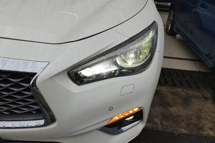 Used Infiniti Q50L 2018 2.0T Enjoyment Version China VI Standard