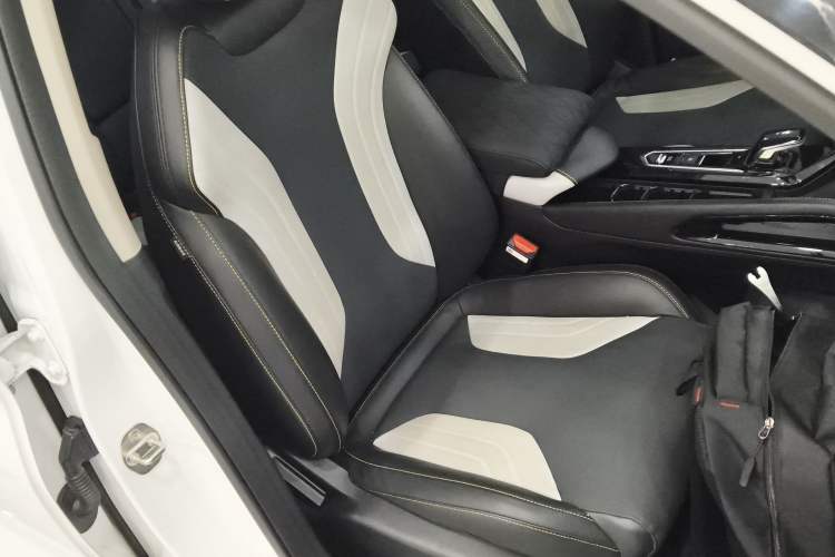 Used Geely Auto Coolray 2022 Bin Yue COOL 1.5TD DCT Battle Edition
