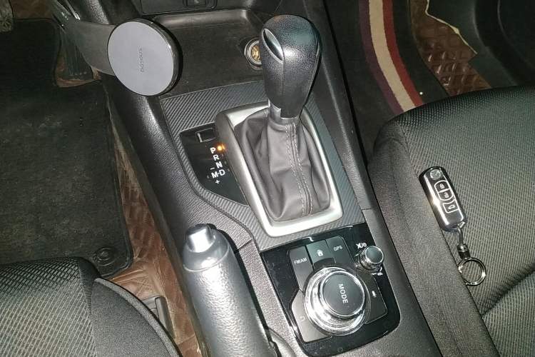 Used Mazda Mazda 3 Axela 2019 Cloud-Controlled Version Sedan 1.5L Automatic Comfort Trim China VI Standard
