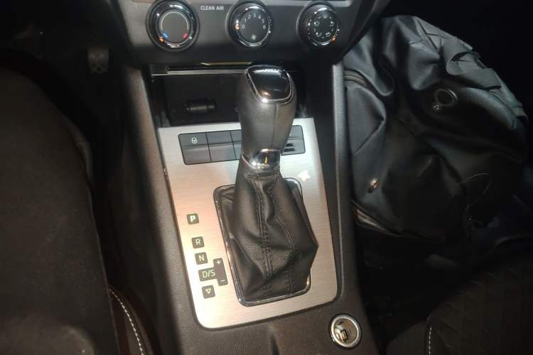 Used Skoda Octavia 2018 1.6L Automatic Luxury Edition
