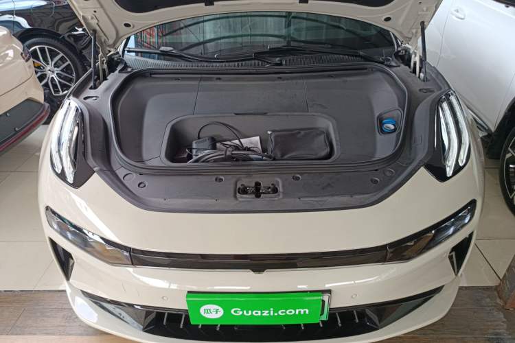 Used Zeekr 001 2025 YOU Edition 100 kWh All-Wheel Drive
