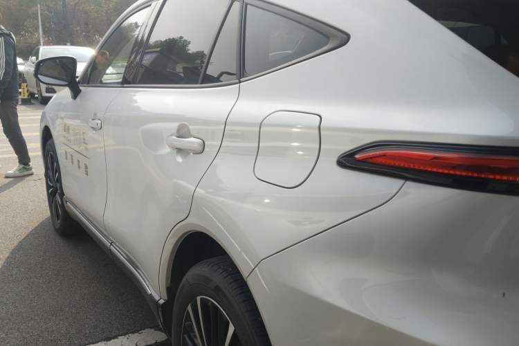 Used Toyota Venza 2022 2.0L CVT Four-Wheel Drive Supreme Edition
