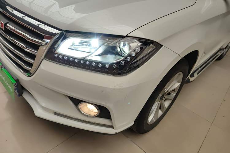 Used Haval H2 2016 Red-Label 1.5T Manual Two-Wheel Drive Luxury Model