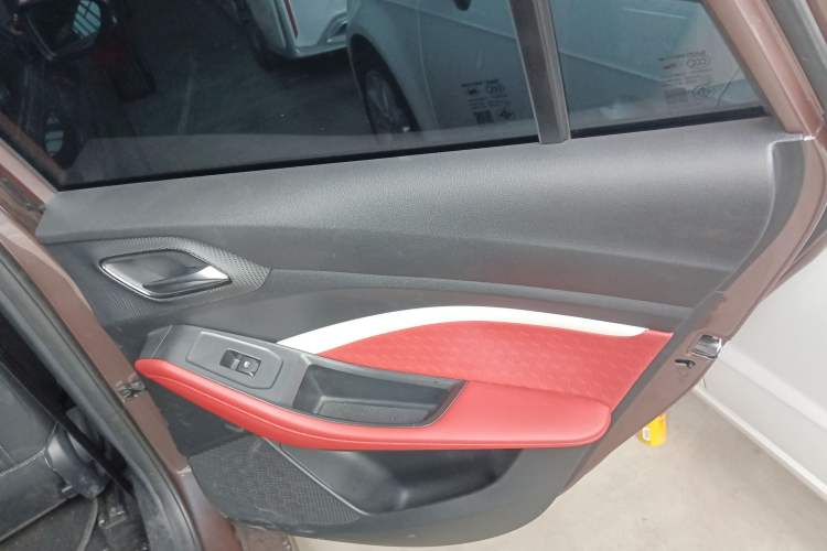 Used MG 5 2023 180 DVVT Manual Luxury Edition
