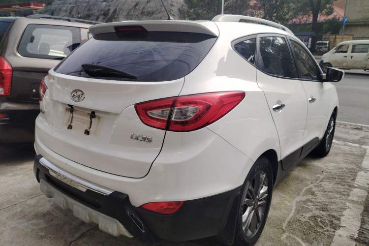 Used Hyundai ix35 2013 2.0L Automatic Two-Wheel Drive Smart GLS China IV Standard
