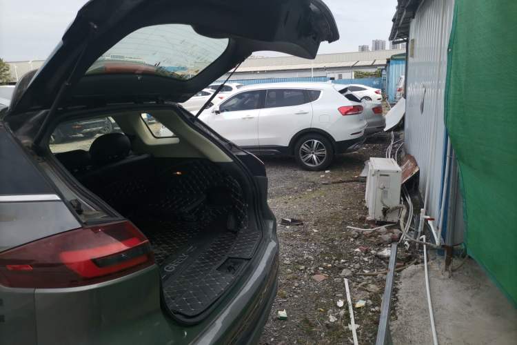 Used Geely Auto Emgrand X7 Sport 2018 1.8TD Automatic Two-Wheel Drive Smart Connect 4G Internet Edition