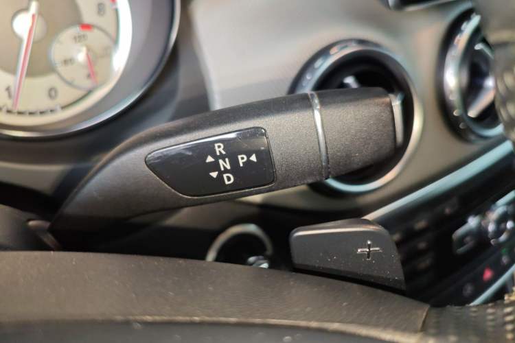 Used Mercedes-Benz GLA 2015 GLA 220 4MATIC Luxury Model