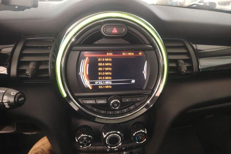 Used  MINI 2019 1.5T ONE PLUS
