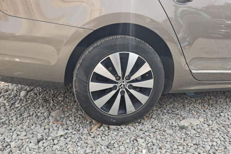 Used Volkswagen Sagitar 2017 230TSI Automatic Comfort Version