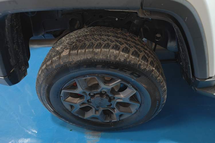 Used  BJ40 2024 2.0D Blade Hero Glory Edition
