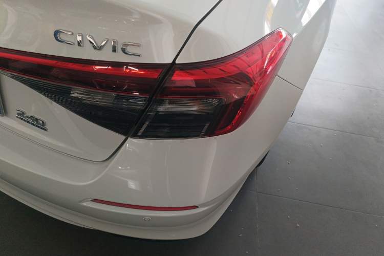 Used Honda Civic 2023 240TURBO CVT Dynamic Edition
