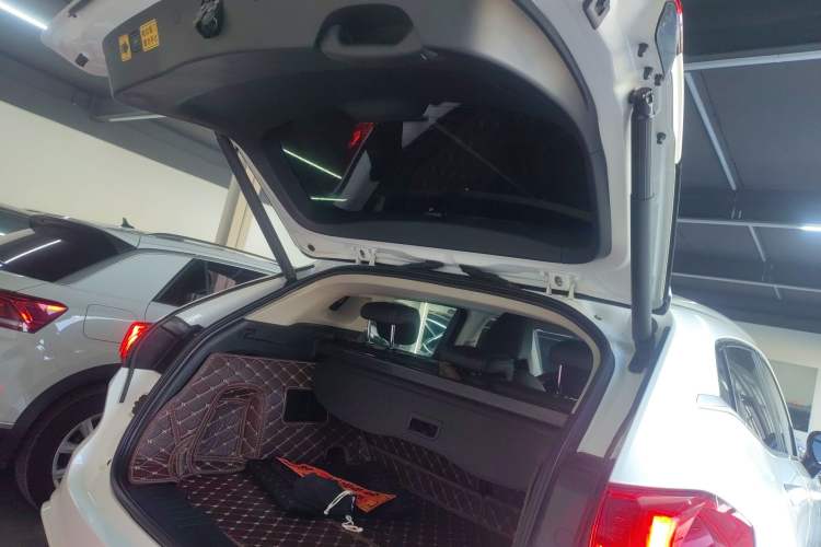 Used Wey VV5 2021 1.5T Two-Wheel Drive Smart Pioneer
