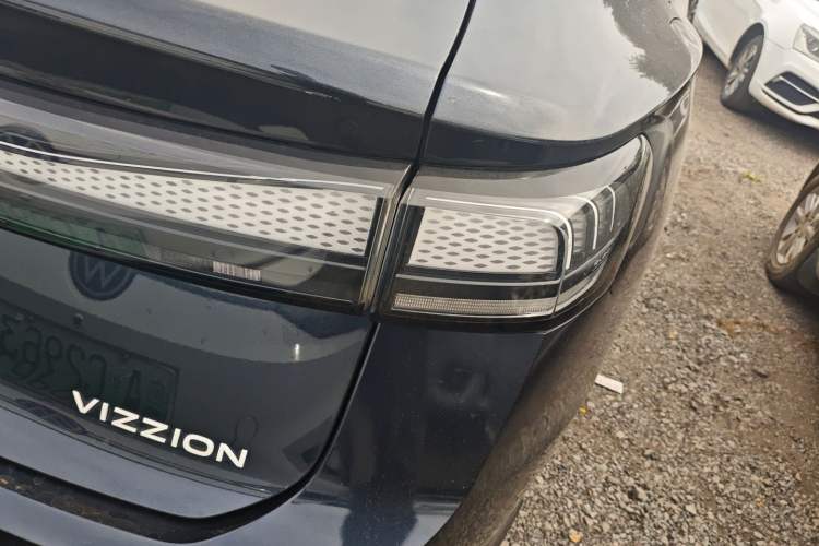 Used Volkswagen ID.7 VIZZION 2024 AIR model
