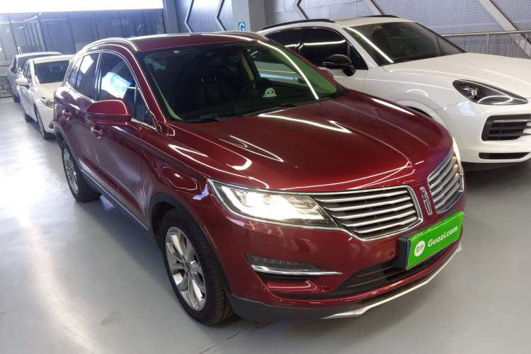 Used Lincoln MKC 2014 2.0T Two-Wheel-Drive Luxury Edition
