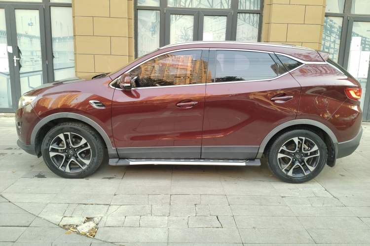 Used Soueast DX7 2017 1.5T Manual Triumph Edition
