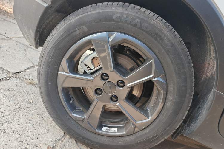 Used Geometry E Firefly 2024 401 km Fluorescent
