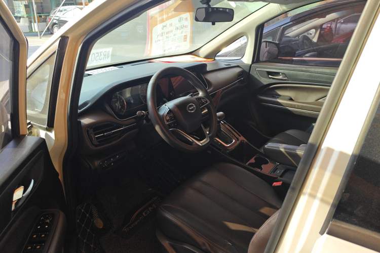 Used GAC Trumpchi M6 2019 270T DCT Luxury Edition (6-seater) China VI
