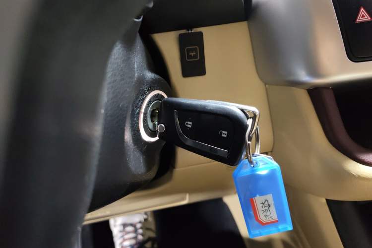 Used Toyota Highlander 2017 3.5L 4x4 Elite Edition 7-Seater
