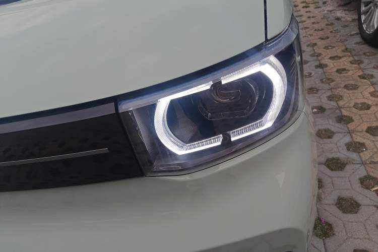 Used Wuling Hongguang MINIEV 2022 Macaron Fashion Model Lithium Iron Phosphate
