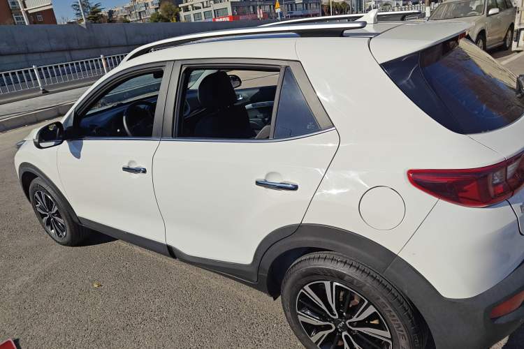 Used Kia kx1 Stonic 2021 1.4L CVT Fun Edition
