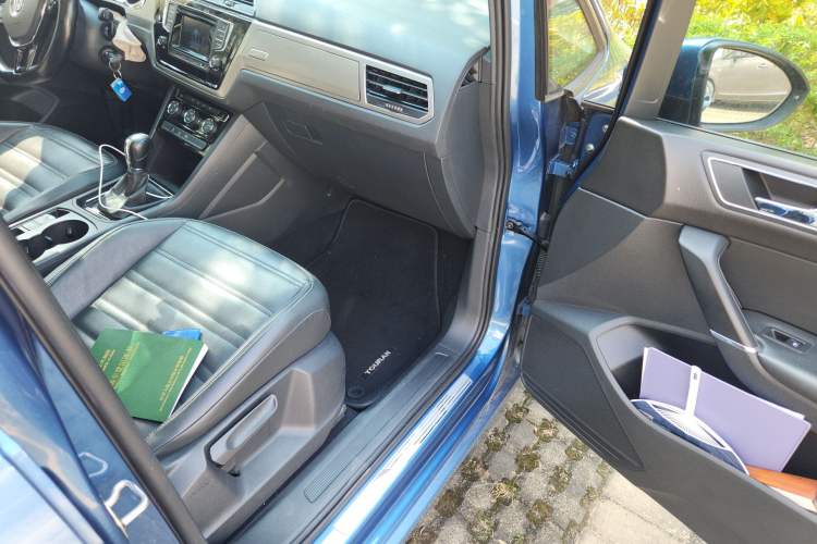 Used Volkswagen Touran 2016 Volkswagen Touran L 280TSI DSG Comfort Edition
