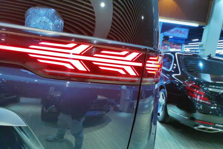 Used Denza D9 2022 DM-i 970 Four-Wheel Drive Flagship Model