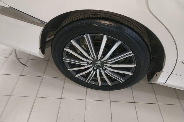 Used Honda Elysion 2022 2.0L eHEV Luxury First Edition
