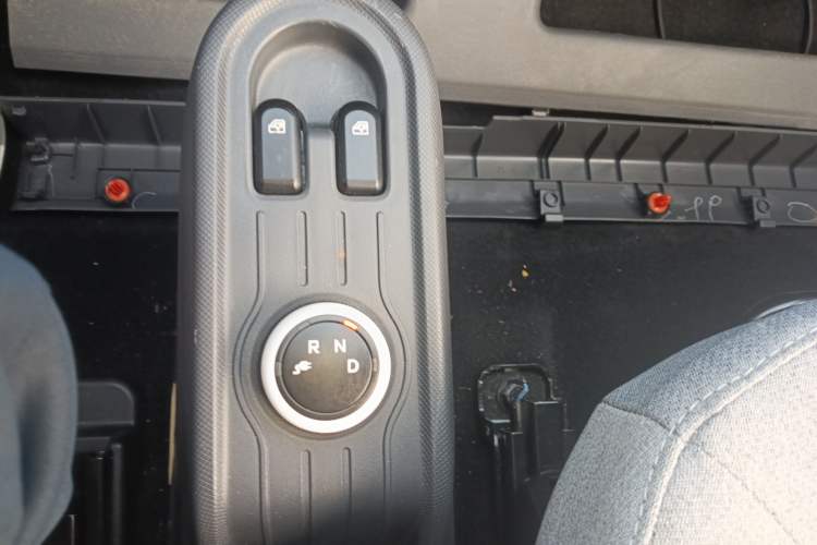 Used Wuling Hongguang MINIEV 2022 Macaron Premium Model – Lithium Iron Phosphate
