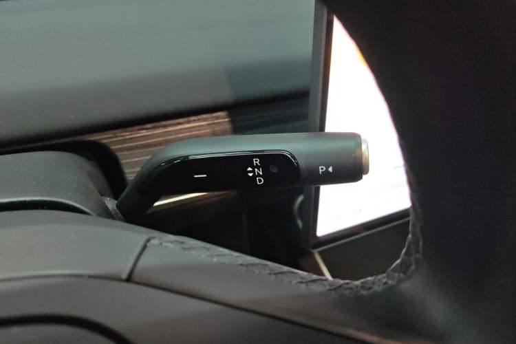 Used ONVO L60 2024 60 kWh Rear-Drive Version