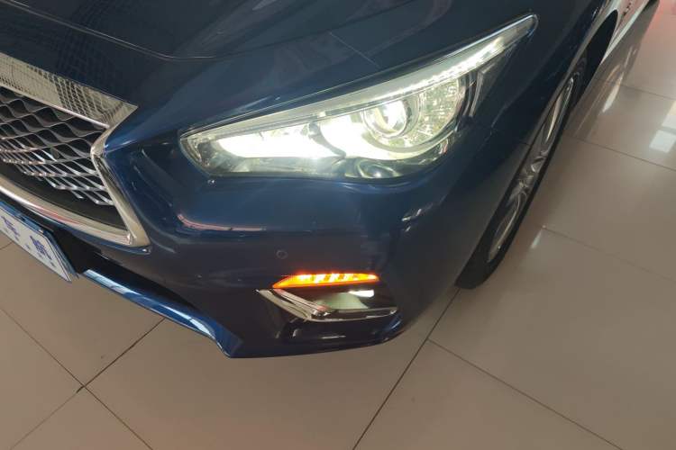 Used Infiniti Q50L 2018 2.0T Enjoyment Version China VI Standard