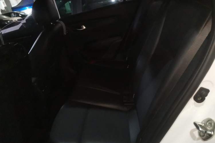 Used Kia KX Cross 2017 1.4L AT GLS