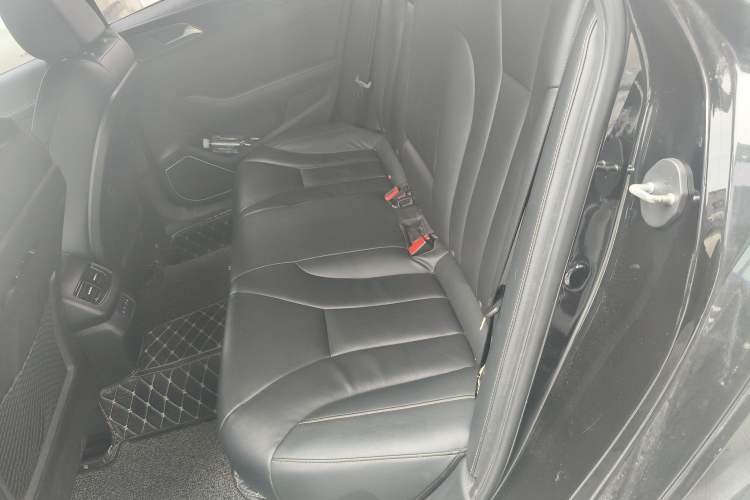 Used Hongqi H5 2019 30TD Dynamic Edition
