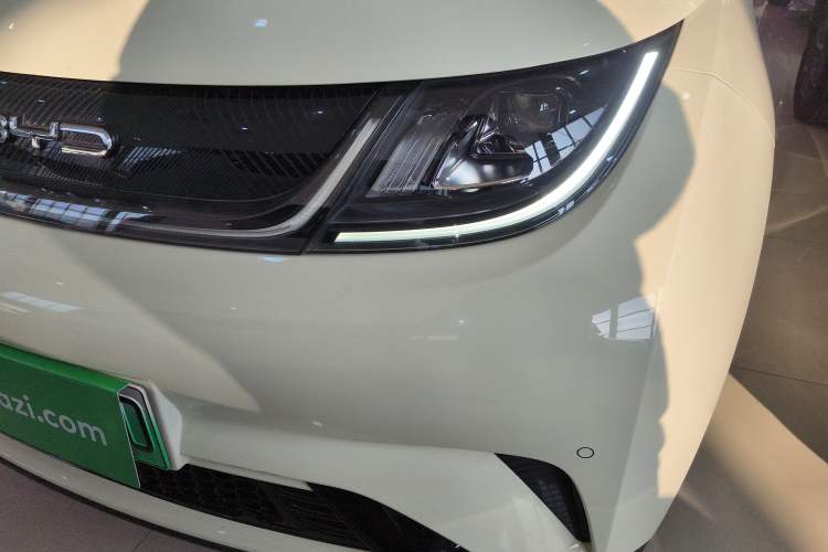 Used BYD Dolphin 2023 420 km Fashion Edition
