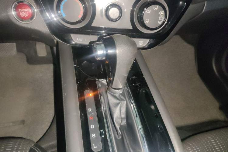 Used Honda Vezel 2017 1.8L CVT Front-Wheel Drive Pioneer Edition
