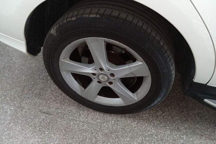 Used Mercedes-Benz M-Class 2014 ML 320 4MATIC
