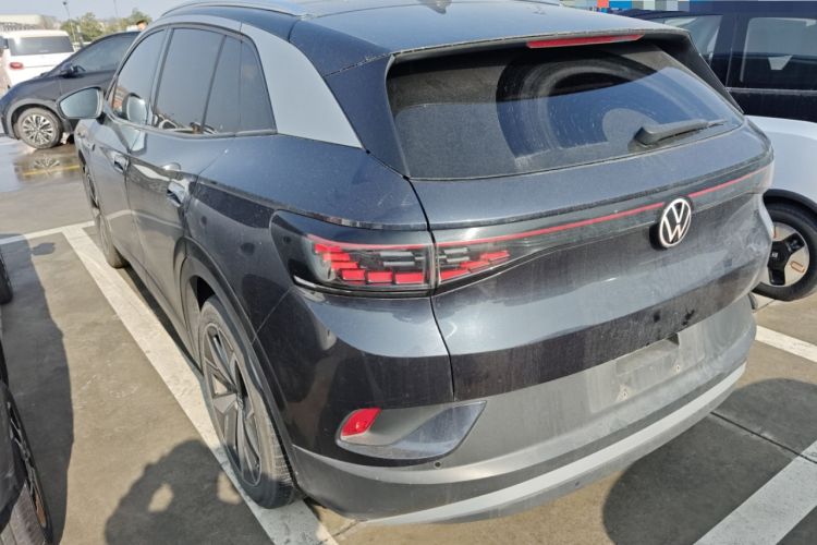 Used Volkswagen ID.4 CROZZ 2021 Long-Range PRO Two-Wheel Drive Version
