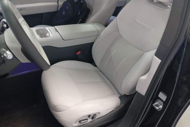 Used XPeng G6 2025 625 Long-Range Max Flagship Edition
