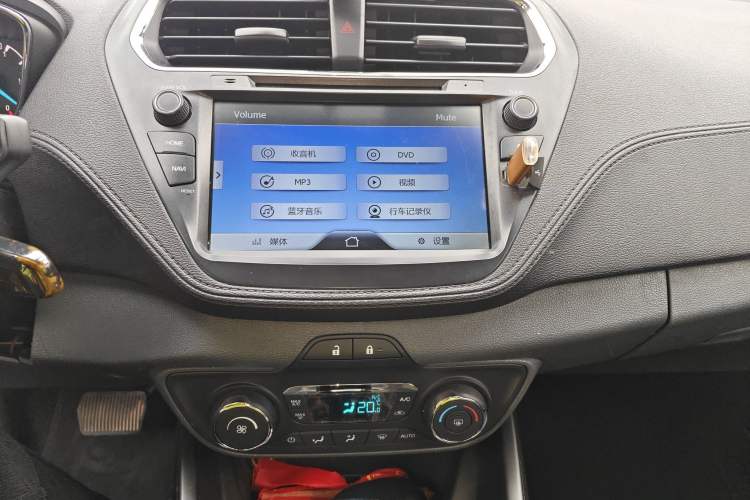 Used Ford Escort 2015 1.5L Automatic Fashion Model